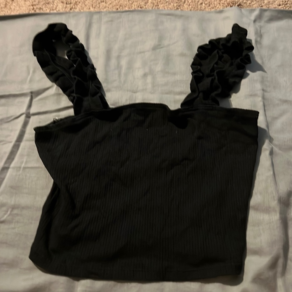Garage cropped, ruffle strap tank